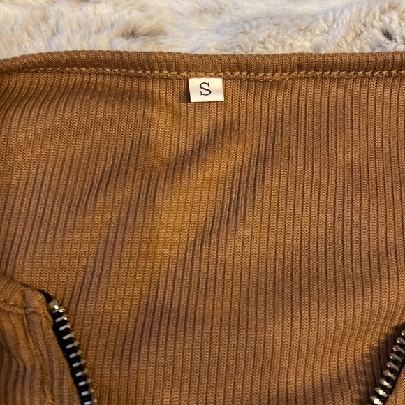 Women’s long sexy sweater size small - Picture 4 of 4